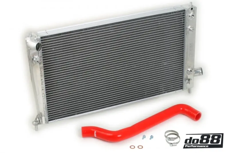 Do88 Saab 9-5 98-01 Radiator Red Hose 1