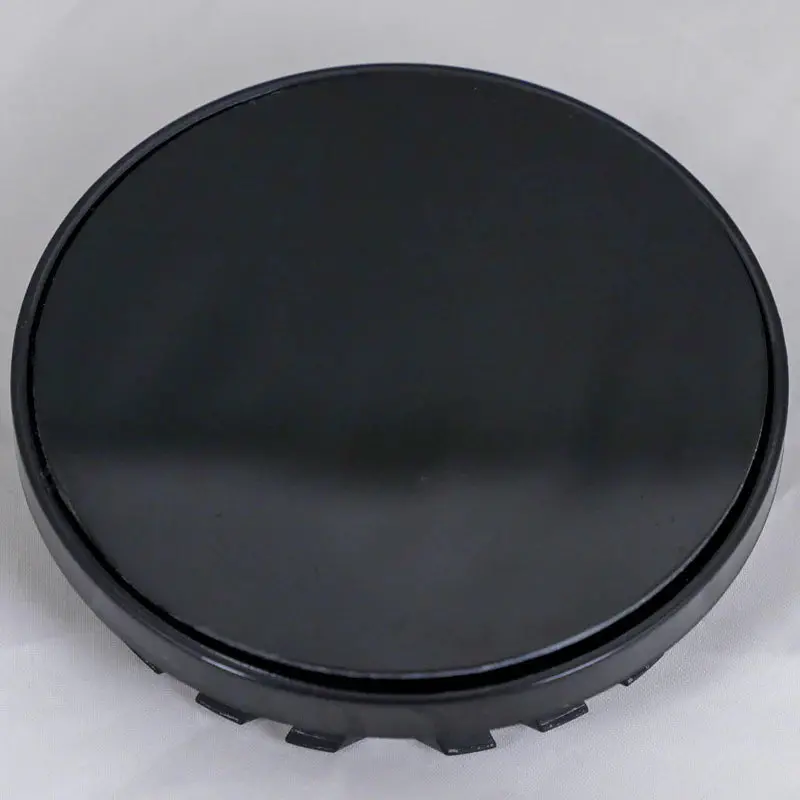 Yukon Plastic Gloss Black W/Gloss Black Badge 83Mm 1