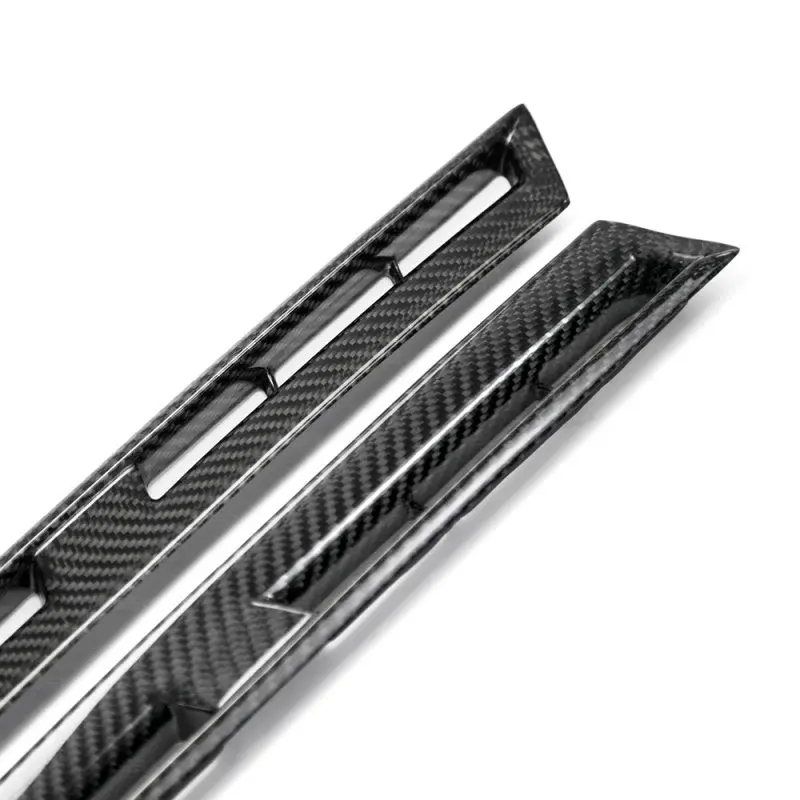 Seibon 09-10 Nissan Gtr R35 Carbon Fiber Fender Ducts (Pair) 1