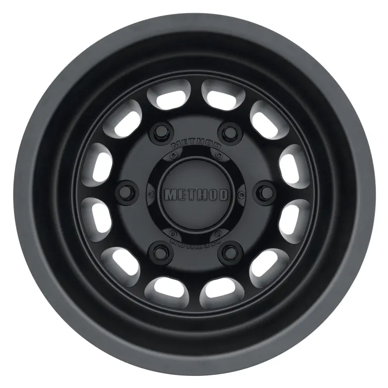 Method Mr901 - Rear 16X5.5 -138Mm Offset 6X205 161.04Mm Cb Matte Black Wheel 1