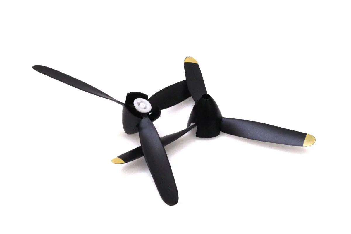 Rage Rc 3-Blade Propeller & Spinner Set (2); Spitfire 1